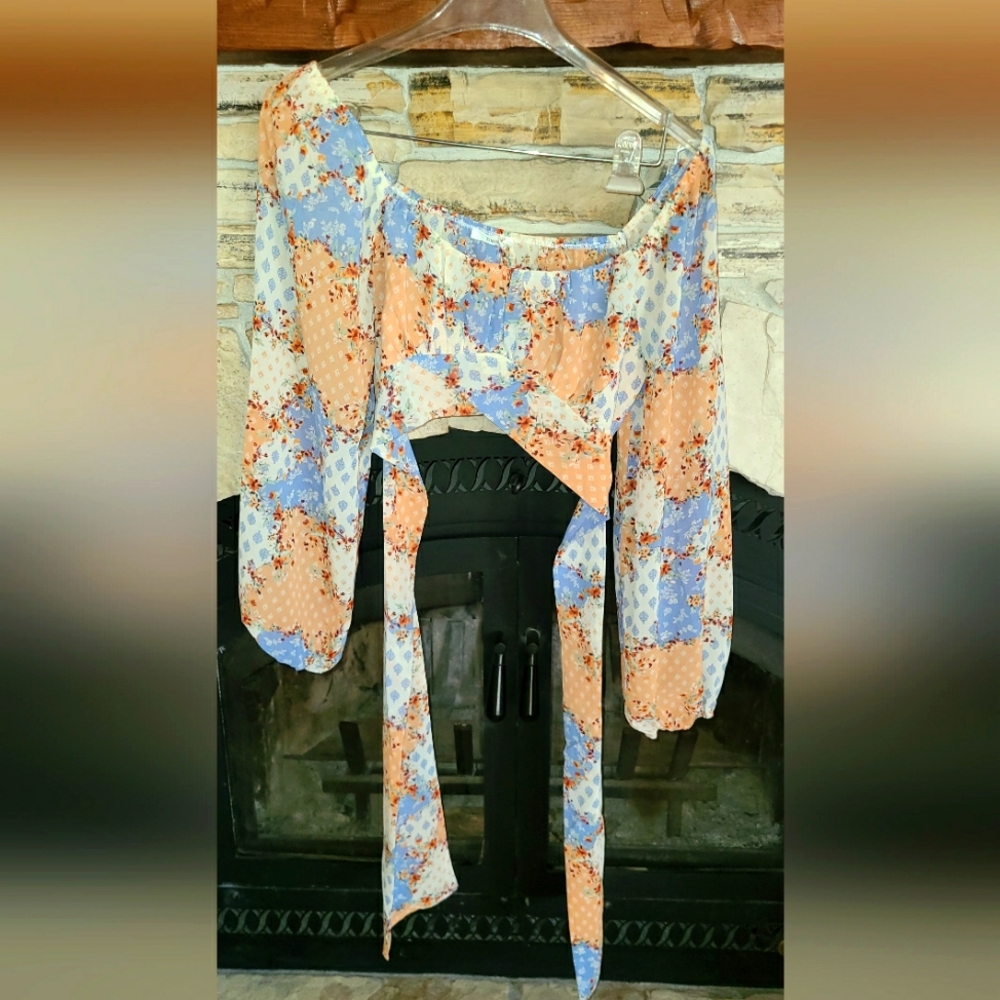 NEW TIMING floral crop blouse ribbon tie criss cross Sz Large